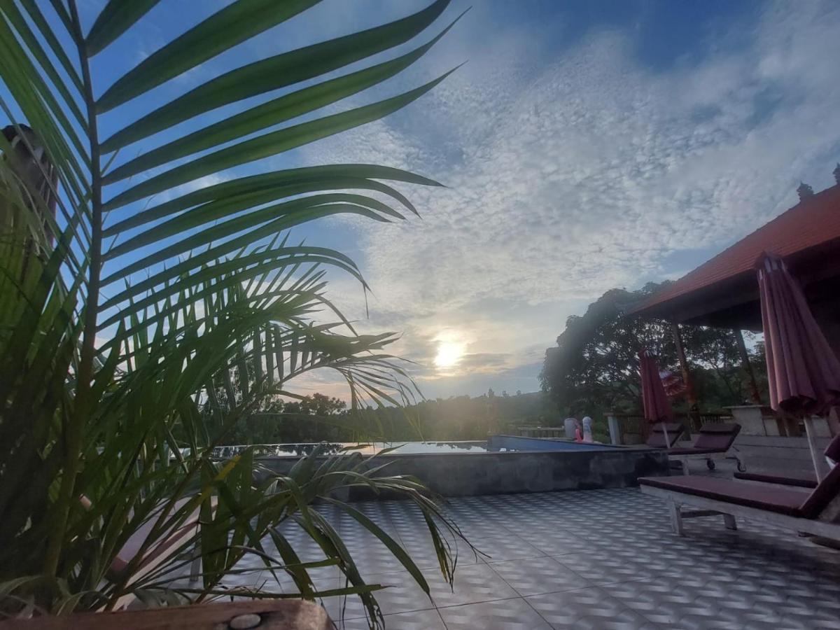 Innora Jungle Resort And Spa Batununggul ภายนอก รูปภาพ