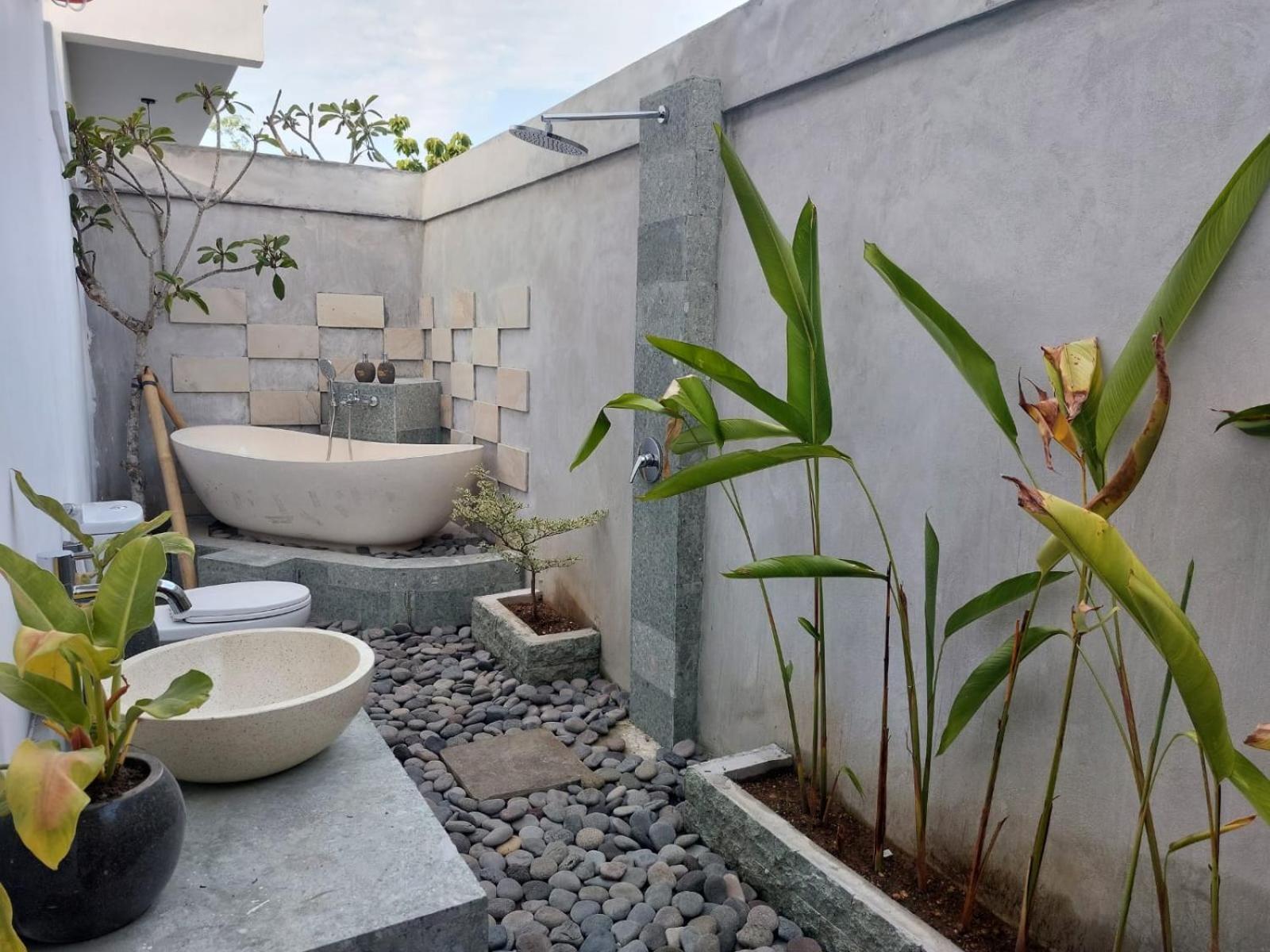 Innora Jungle Resort And Spa Batununggul ภายนอก รูปภาพ