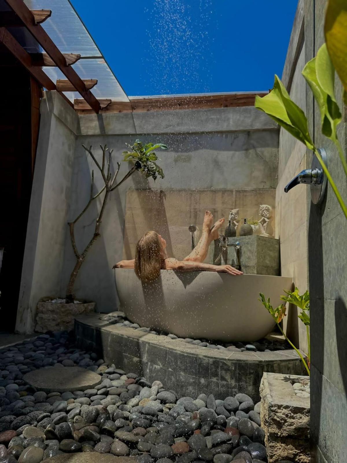 Innora Jungle Resort And Spa Batununggul ภายนอก รูปภาพ