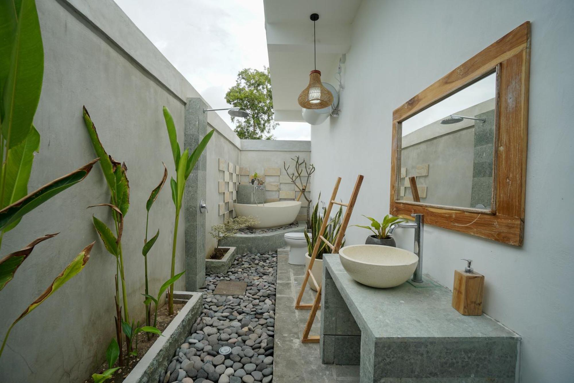 Innora Jungle Resort And Spa Batununggul ภายนอก รูปภาพ